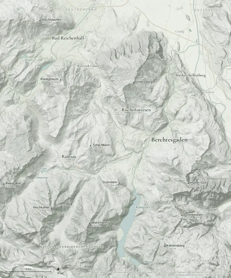 Reliefkarte des Berchtesgadener Landes mit der Lage des Alpenhotels Hundsreitlehen in Bischofswiesen und den wichtigsten Ausflugszielen
